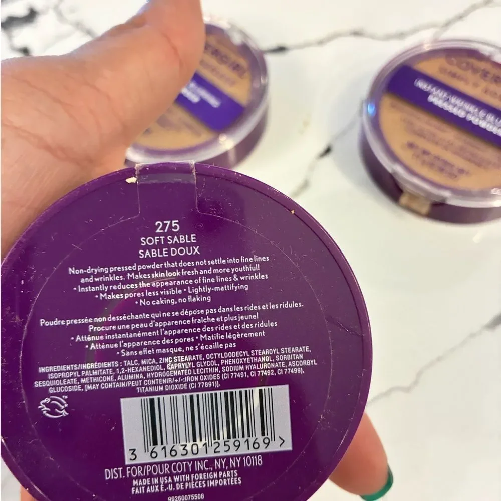 COVERGIRL Simply Ageless Instant Wrinkle Blurring Pressed Powder